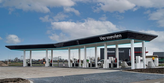 Nieuwbouw tankstation Vermeulen in Kampen